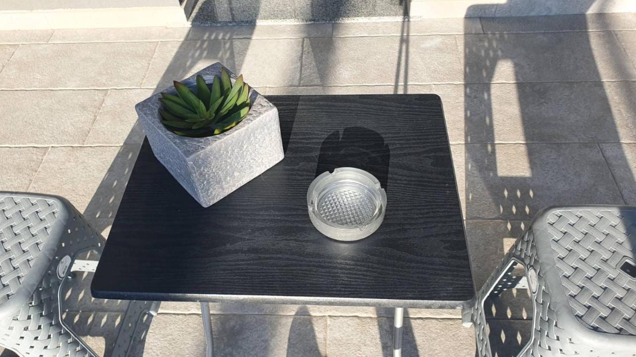 Panos' Studio Myrina Exteriör bild